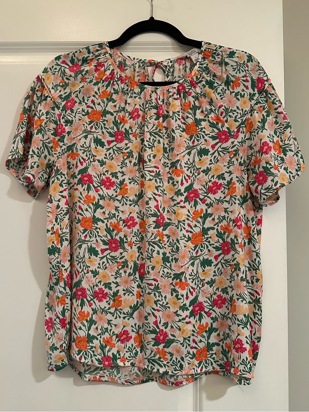 Croft & Barrow Small Pink and Orange Floral Short Sleeve Flowy Blouse